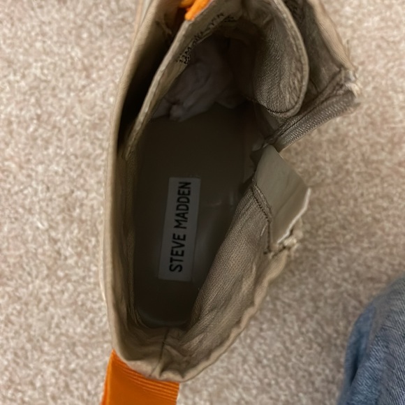 Steve Madden Boots - Picture 6 of 8